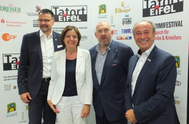 Landrat Heinz-Peter Thiel, Malu Dreyer, Dietmar Bär und Festivalleiter Heinz-Peter Hoffmann