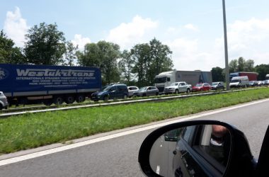 Grenzkontrollen an der Autobahnraststätte in Lichtenbusch