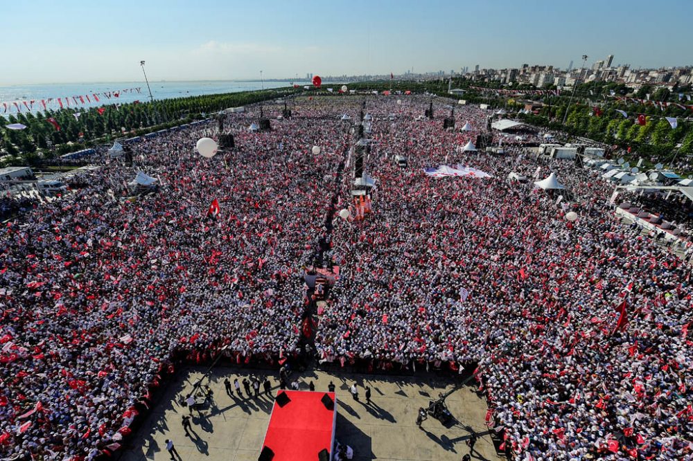 Türkische Opposition fordert bei Massenkundgebung in Istanbul Gerechtigkeit