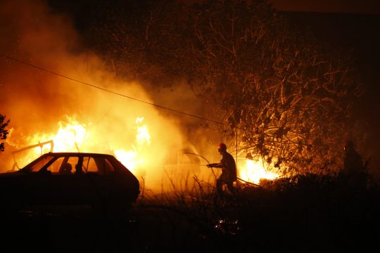 Südfrankreich und Korsika kämpfen gegen Brände