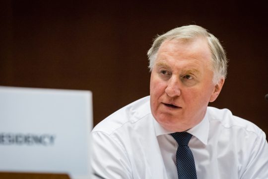 Karl-Heinz Lambertz beim Ausschuss der Regionen im Februar 2017