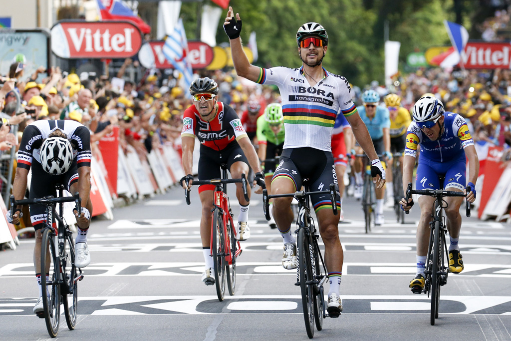 Weltmeister Sagan gewinnt dritte Tour-Etappe
