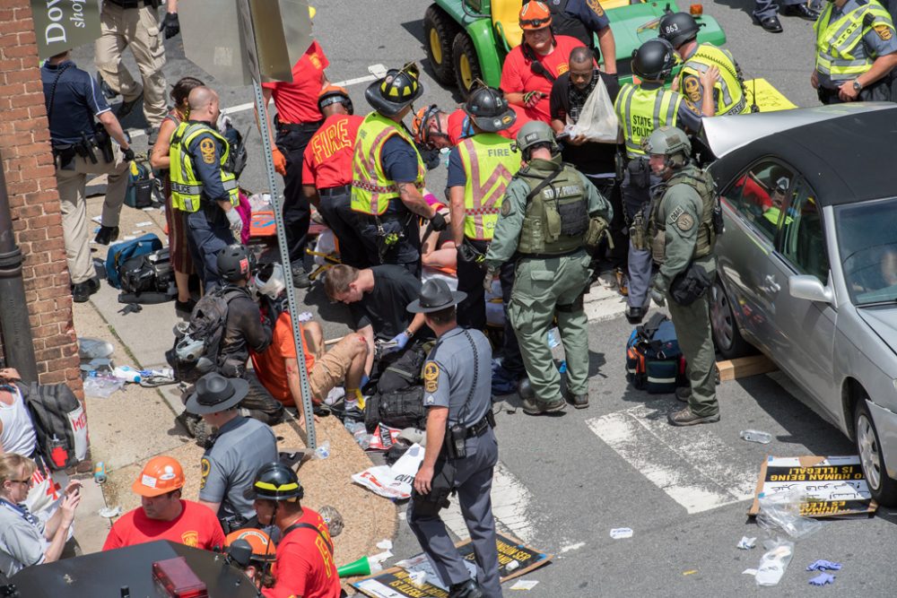 Demo in Charlottesville eskaliert in Gewalt