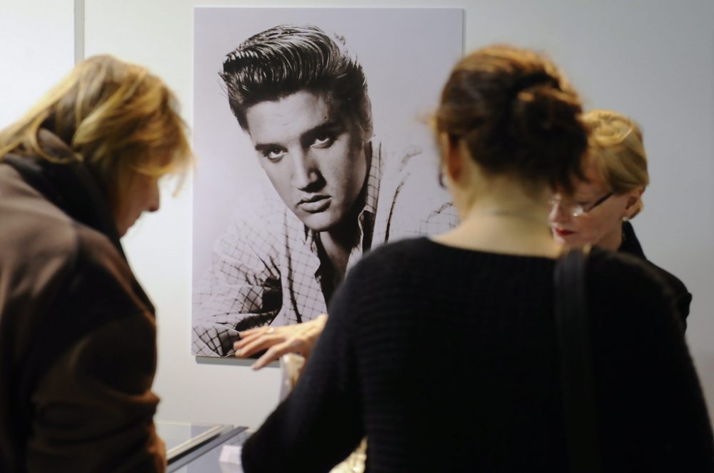 Elvis Presley (Archivbild: Tannen Maury/EPA)