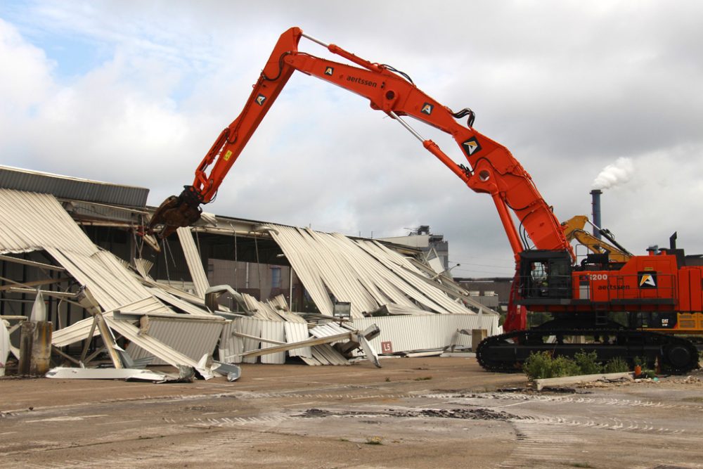 Abriss-Arbeiten auf früherem Ford-Gelände in Genk beginnen