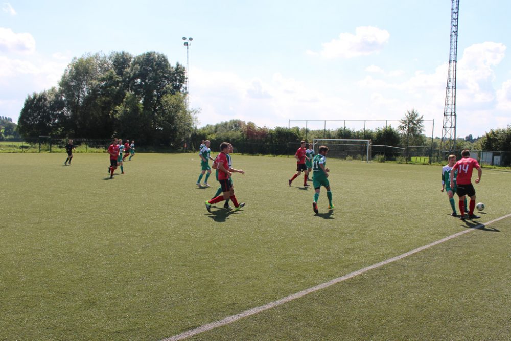 Saisonauftakt in der 3. Provinzklasse D: Lontzen - Büllingen 1:1