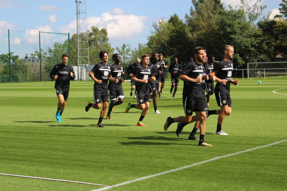 AS-Neuzugang Mbaye Leye beim ersten Training in Eupen