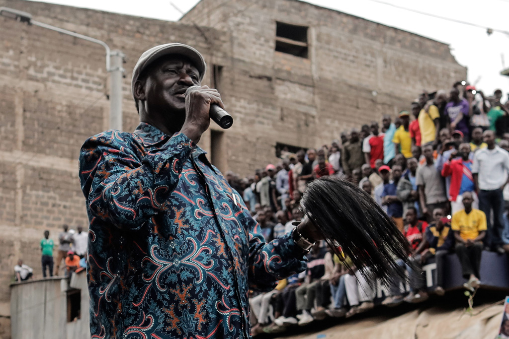 Raila Odinga spricht in Nairobi zu seinen Anhängern (13.8.)