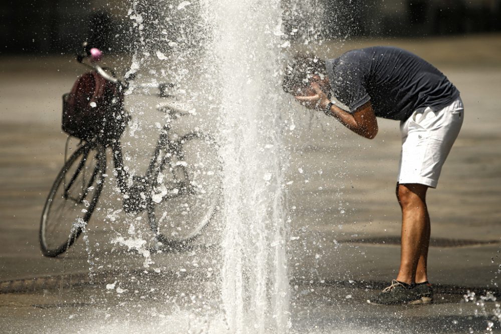 Erfrischung gefällig? Auf der Piazza Castello in Turin (2.8.)