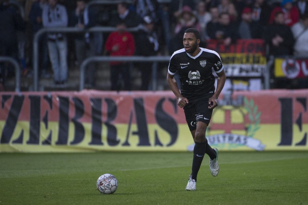 Jordan Loties beim Spiel der AS Eupen gegen KV Kortrijk