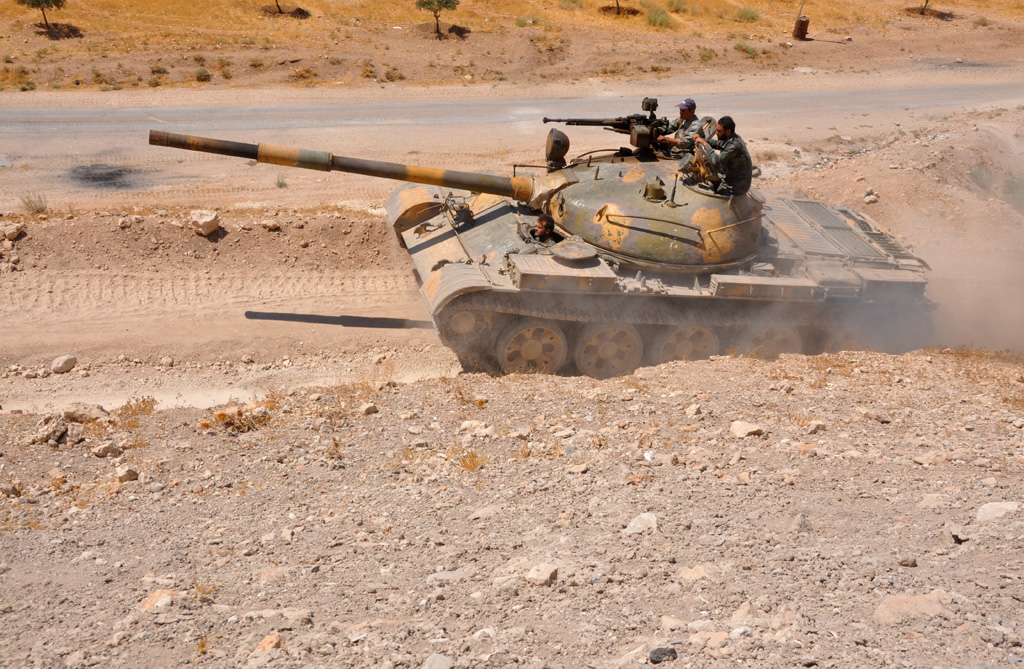 Panzer des syrischen Militärs in der Provinz Hama