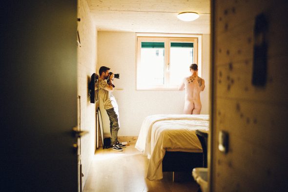 Shooting für den Männer-Akt-Kalender von Uwe Koeberich im Sleepwood-Hotel in Eupen: Manuel Hamel