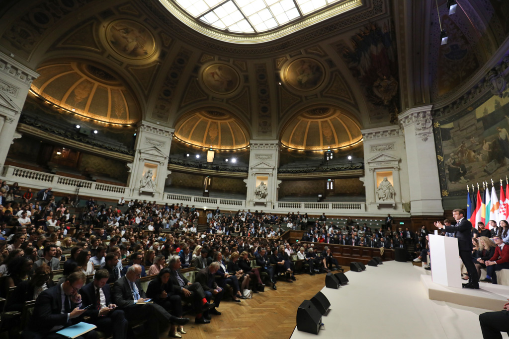 Frankreichs Präsident Emmanuel Macron hält europäische Grundsatzrede vor Studenten der Sorbonne