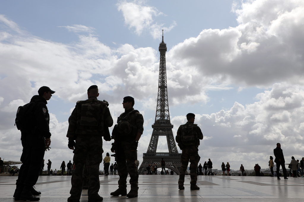 Soldaten in Paris