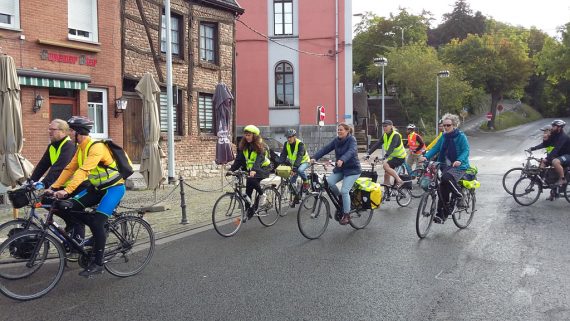 Radelnde Bibliothekare machen Station in Eupen