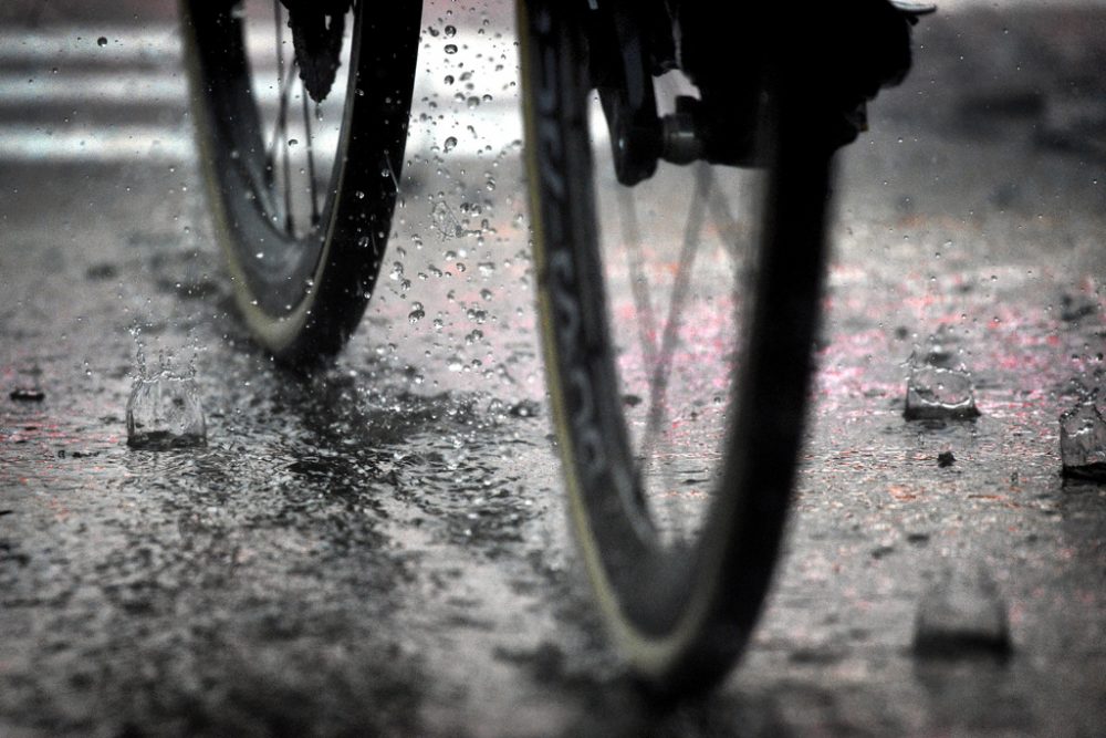 Fahrradfahrer im Regen