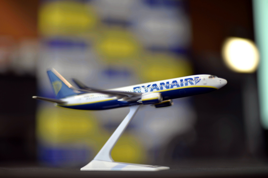 Modell eines Ryanair-Flugzeugs