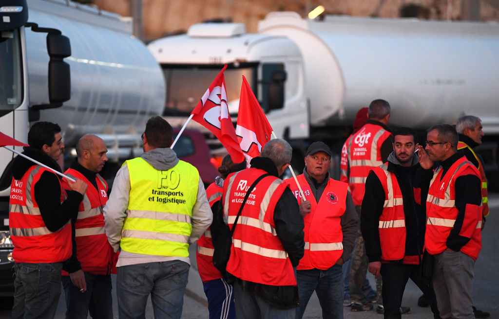 Französische Lastwagenfahrer protestieren gegen Arbeitsmarktreform