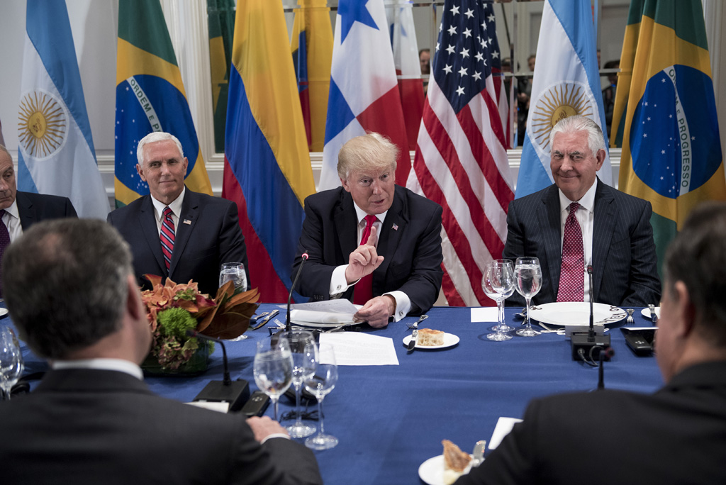 US-Präsident Donald Trump bei einem Treffen mit nord- und lateinamerikanischen Staatschefs