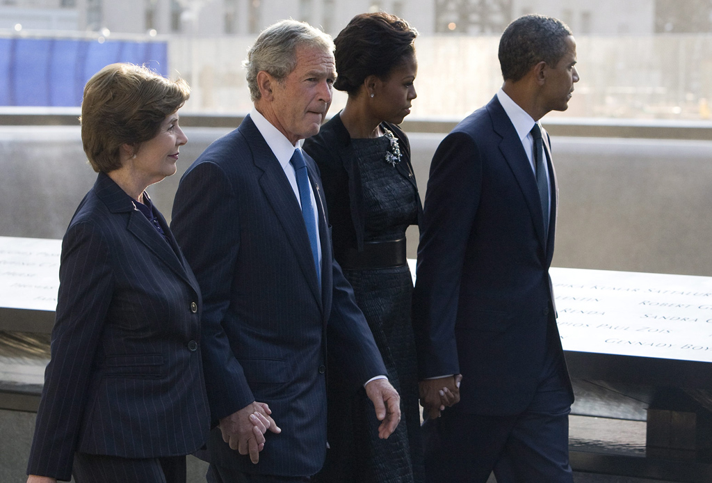 George W. Bush und Barack Obama mit ihren Ehefrauen (Archivbild)