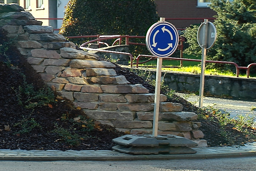 Der neu gestaltete Kreisverkehr in Eynatten