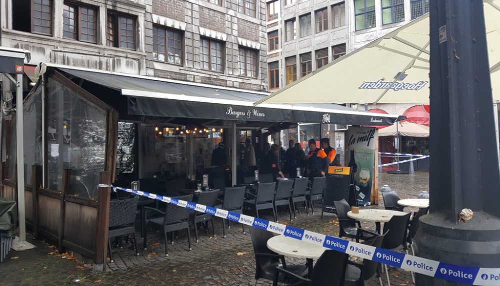 Mann in Lütticher Café erschossen