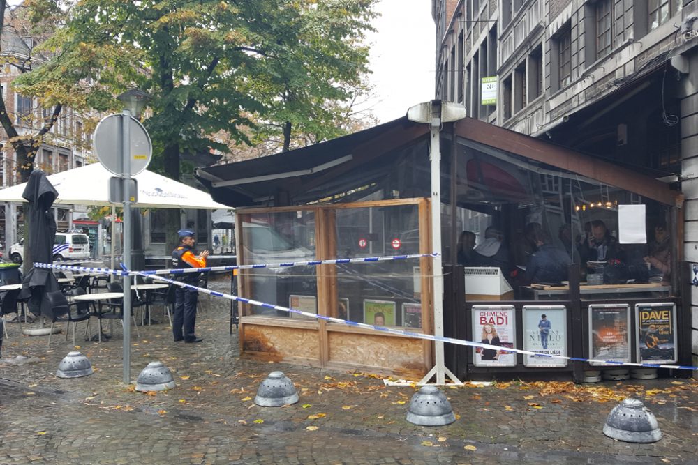 Mann in Lütticher Café erschossen