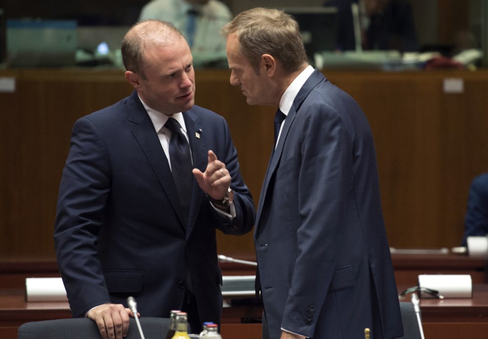 Der maltesische Premierminister Muscat und EU-Ratspräsident Tusk