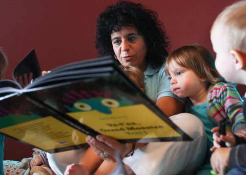 Vorlesen (Illustrationsbild)