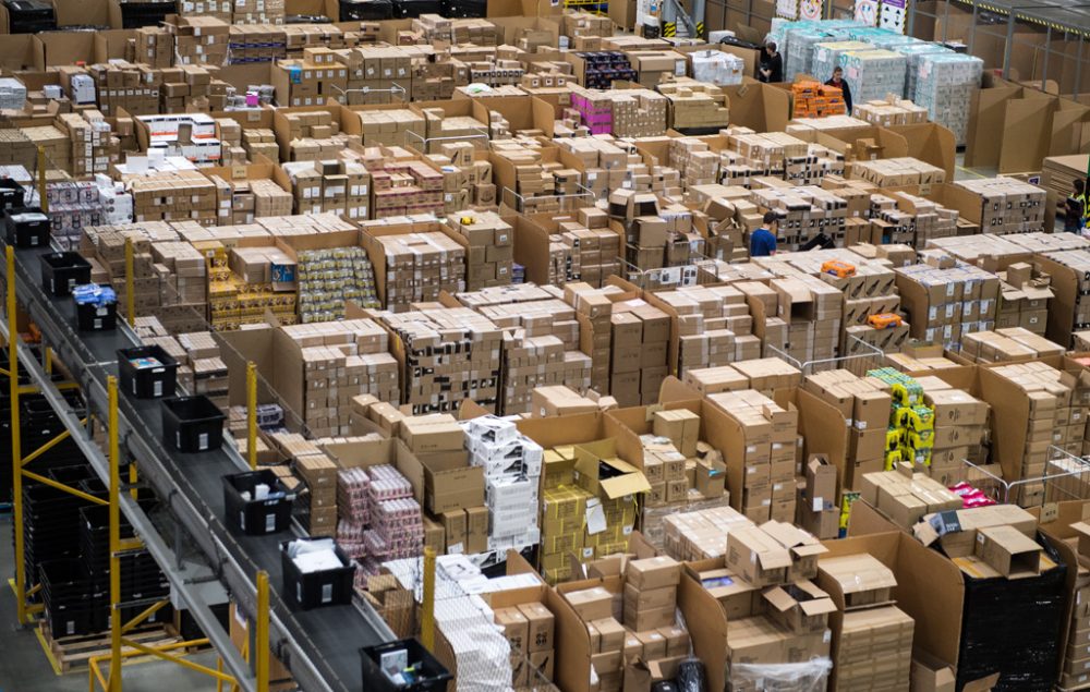 Hochkonjunktur bei Amazon (Bild: Chris J. Ratcliffe/AFP)