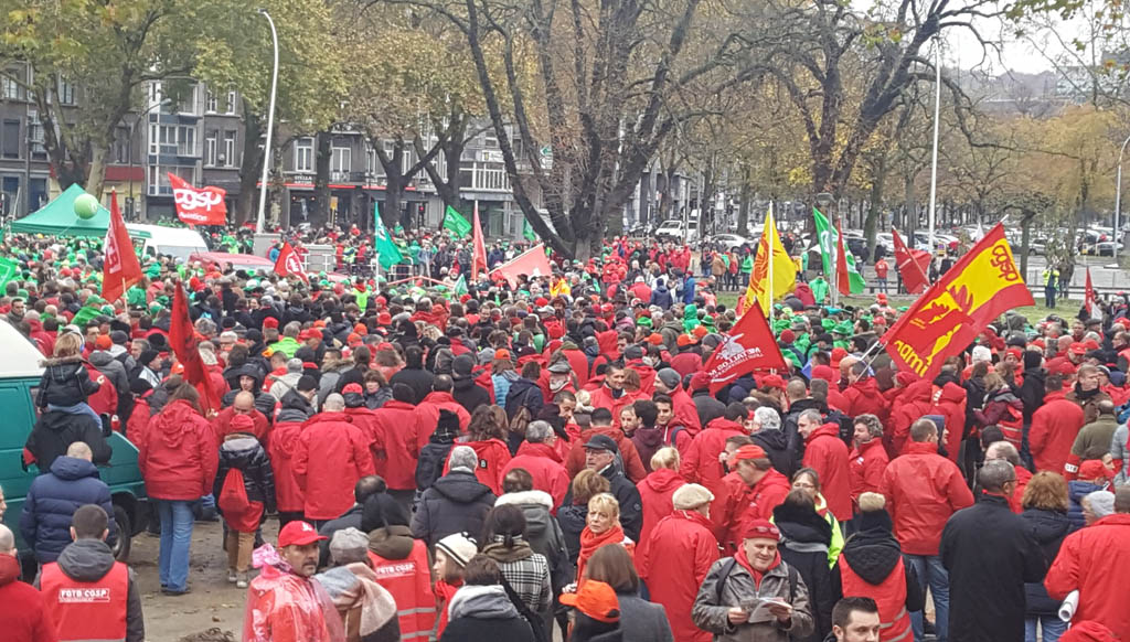 Mehr als 10.000 Demonstranten in Lüttich