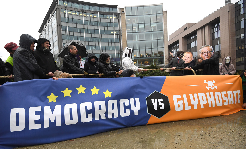 Glyphosat-Gegner protestieren in Brüssel