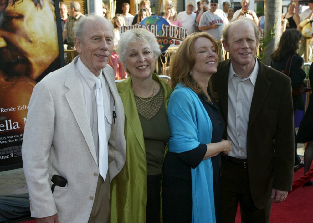 Rance Howard (li.) und Ron Howard mit Familie