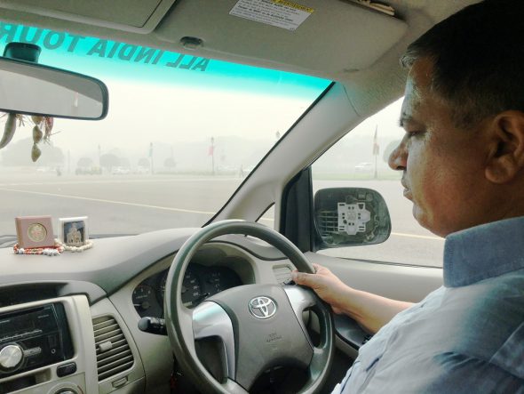 Taxifahrer Rameish: "Inder sind es gewohnt, mit dem Auto zu fahren" (Bild: Simonne Doepgen/BRF)