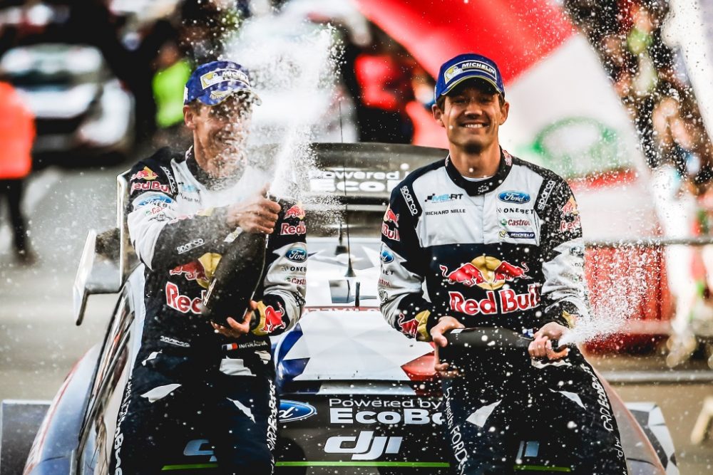 Sébastien Ogier und Beifahrer Julien Ingrassia (l.) feierten auch mit M-Sport den WM-Titel