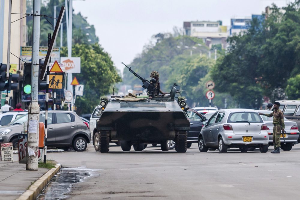 Militär übernimmt Kontrolle in Simbabwe (Bild: AFP)