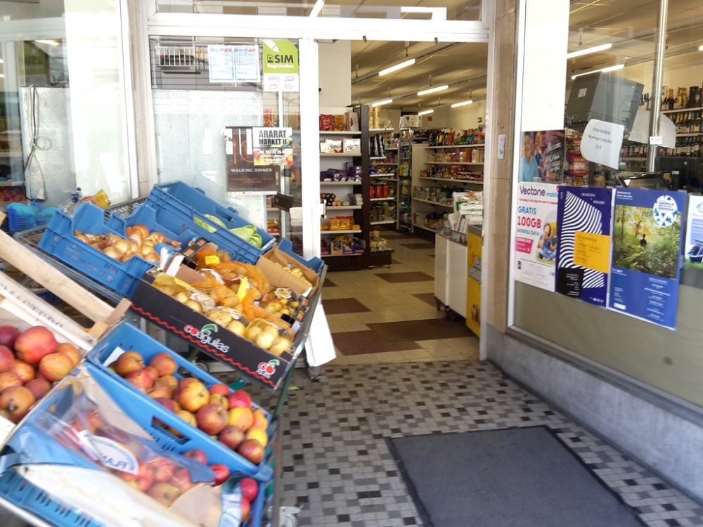 Stadtmarkt "Ararat" von Turgut Ramazan in der Eupener Paveestraße (Bild: Rudi Schroeder/BRF)