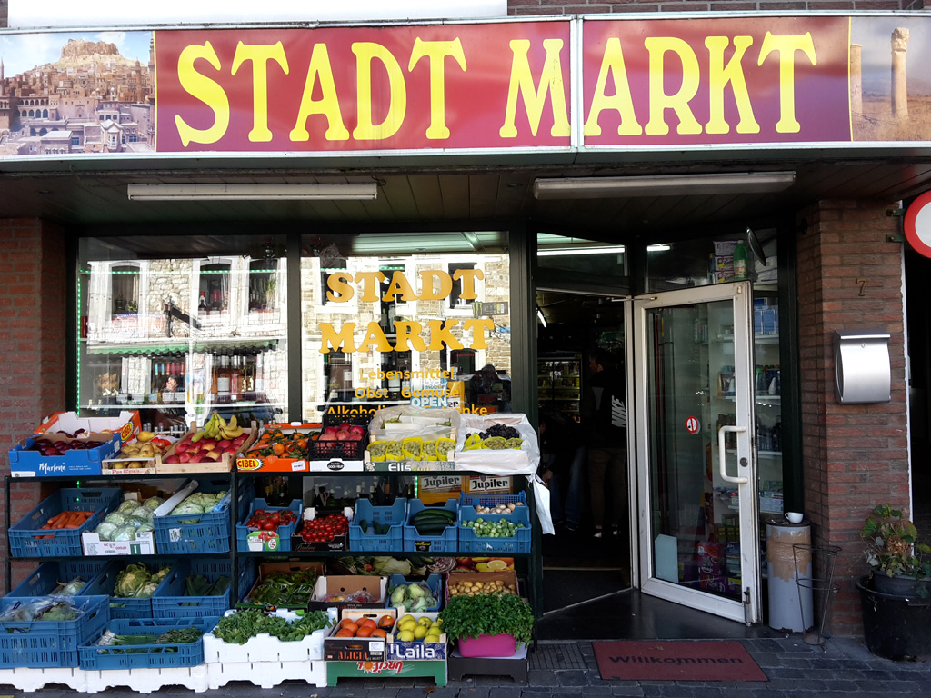 Der "Stadtmarkt" von Nurettin Demitasr in der Eupener Bergstraße (Bild: Rudi Schroeder/BRF)