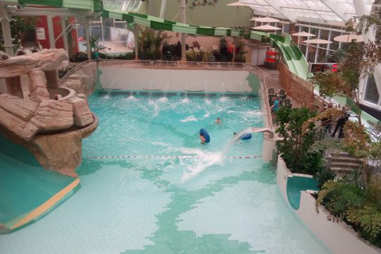 Center Parc "Les Ardennes" in Vielsalm (Bild: Manuel Zimmermann/BRF)