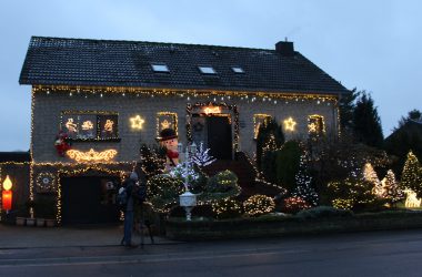 Weihnachtsbeleuchtung bei den Kaussens in Eynatten
