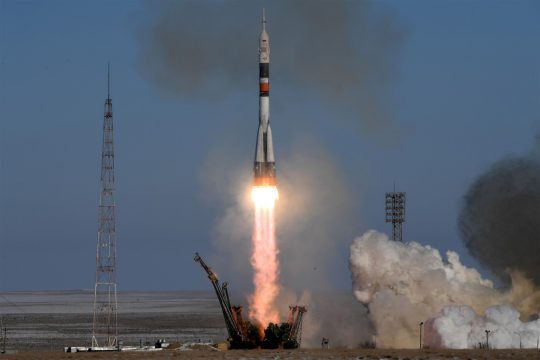 Drei Raumfahrer zur Raumstation ISS gestartet