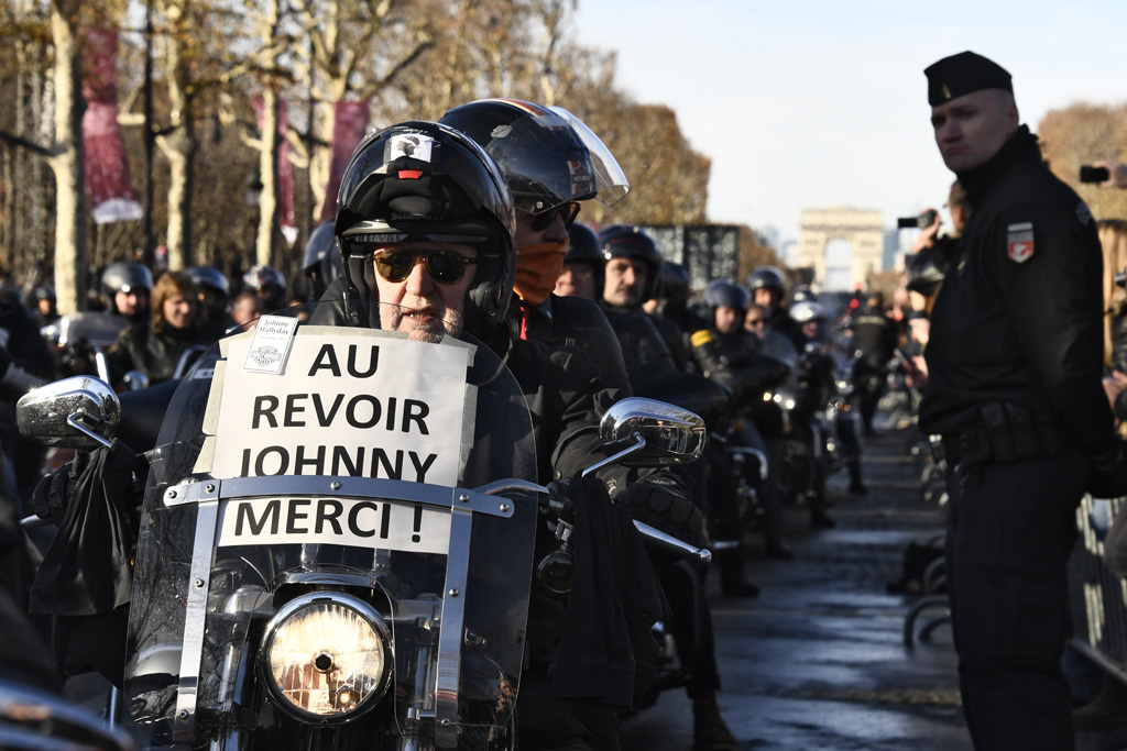 Abschied von Johnny Hallyday am 9.12.2017 in Paris (Bild: Christophe Simon/AFP)
