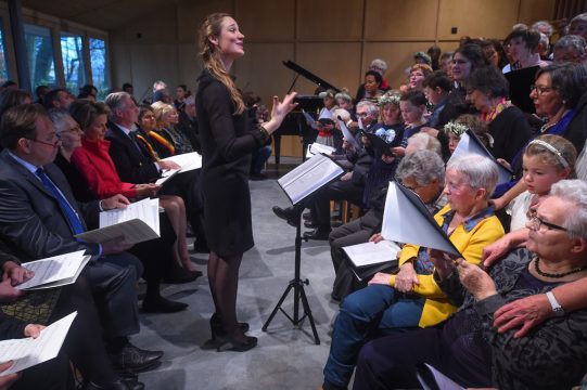 Königspaar besucht Einrichtung für Demenzkranke