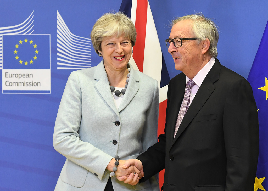 Theresa May und Jean-Cluade Juncker verkünden einen Durchbruch bei den Brexit-Verhandlungen