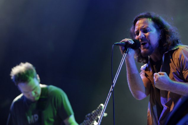 Pearl Jam Konzert im August 2009 in Rotterdam (Bild: Rick Nederstigt/EPA)