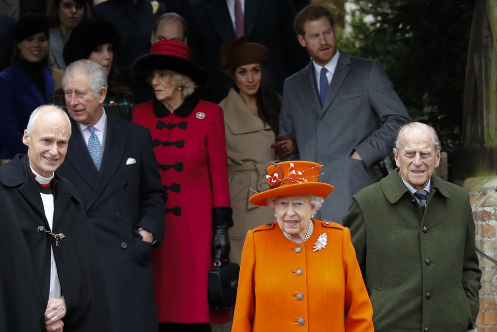 Königin Elizabeth II. besucht den Weihnachtsgottesdienst mit ihrer Familie