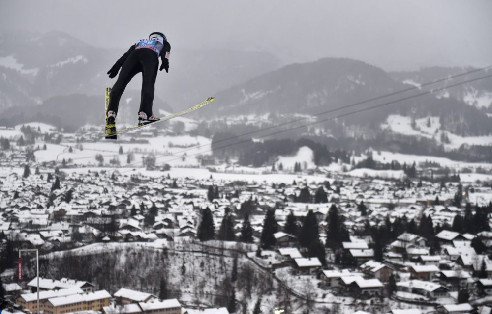 Kamil Stoch beim Auftaktspringen in Oberstdorf