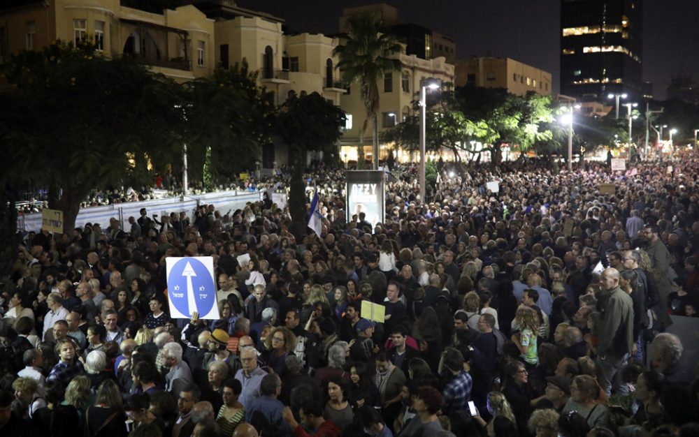 Zehntausende demonstrieren in Israel gegen Regierungschef Netanjahu