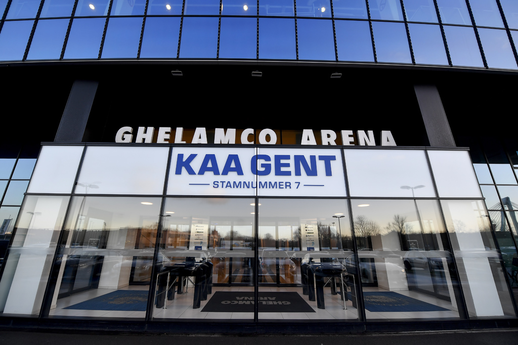 Eingang zur Ghelamco Arena in Gent am 19.1.2018 (Bild: Dirk Waem/BELGA)