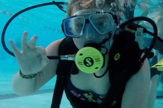 Tauchen: schnupperkurs für Kinder beim eupener Tauchclub (Bild: BRF Fernsehen)